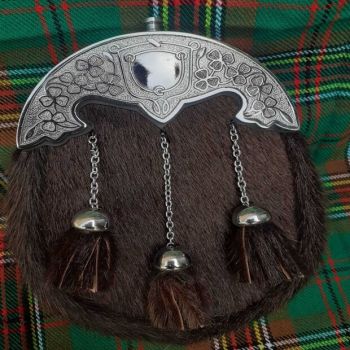 Semi Dress Seal Skin 3 Tassels Sporran