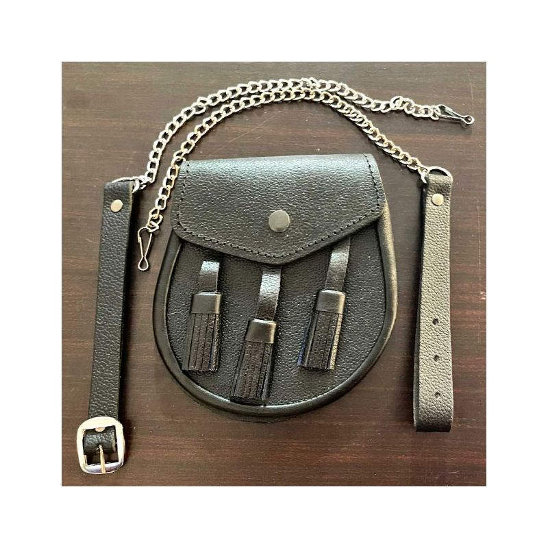 Black Leather Sporran With Chain