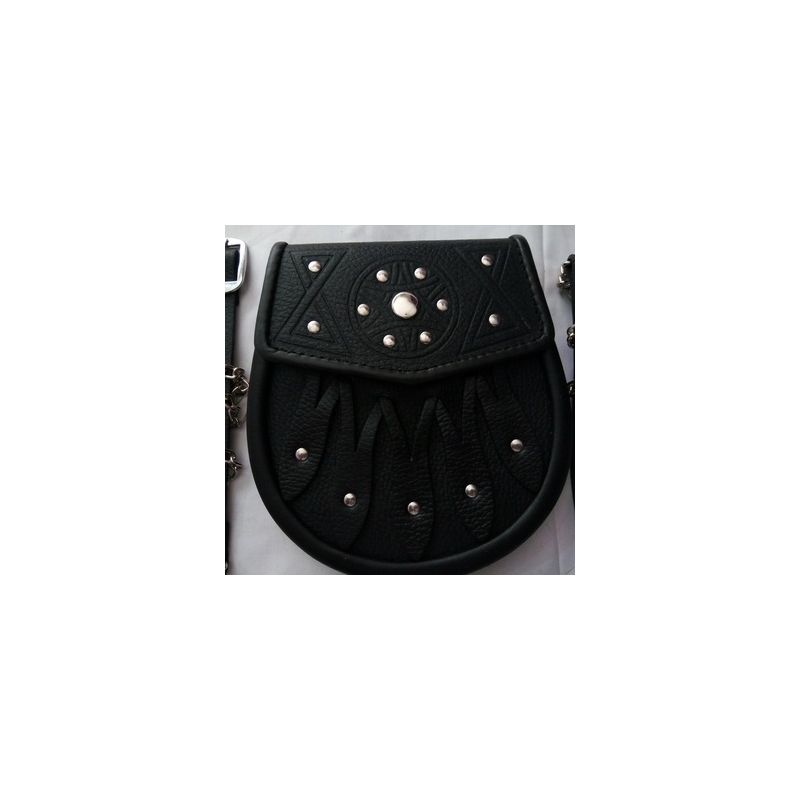 Celtic Design Black Leather Sporran