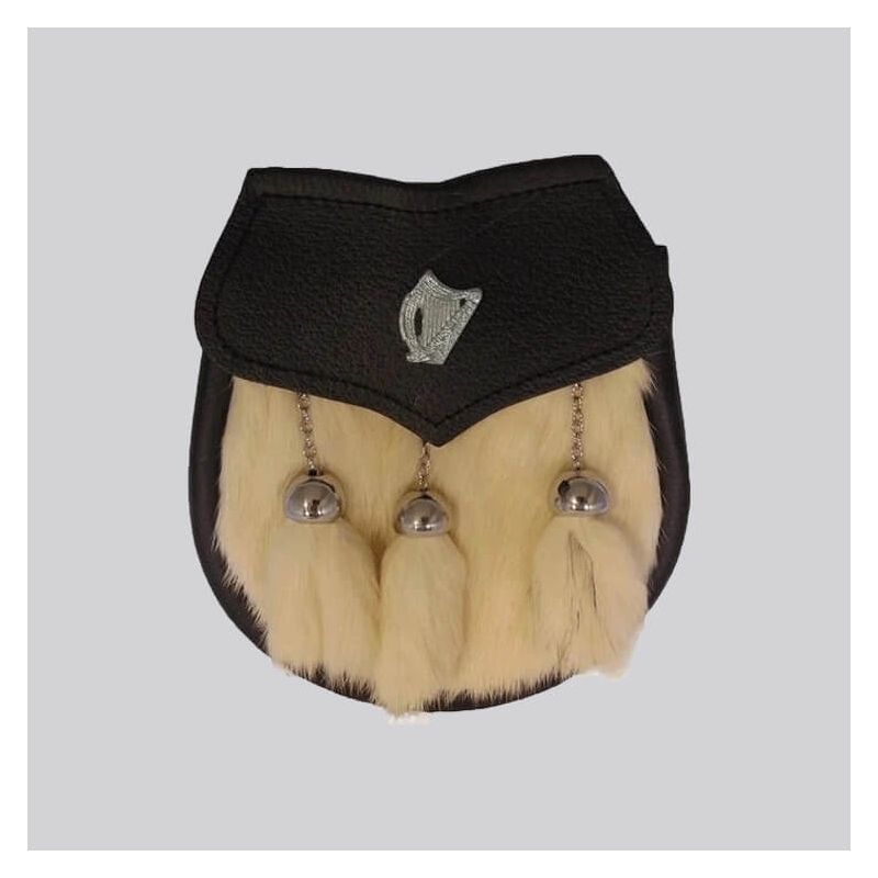 White Rabbit Fur Harp Emblem Sporran